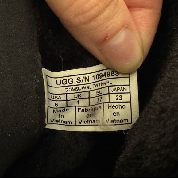 UGG Black Classic Short Sparkle Chain Zip Boots - Picture 10 of 11